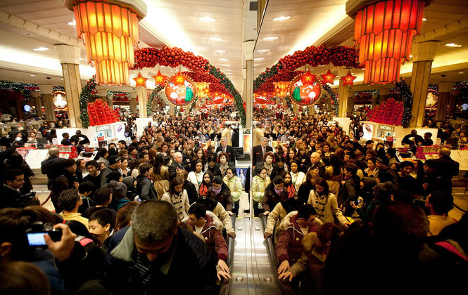 黑色星期五的購物盛況 黑色星期五的購物盛況