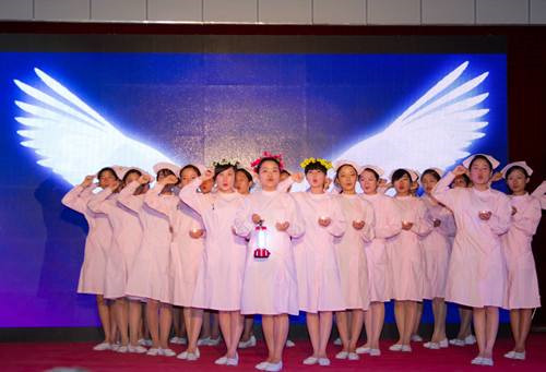 五月十二日護士節-請給美麗的白衣天使-護士一個微笑 五月十二日護士節-請給美麗的白衣天使-護士一個微笑